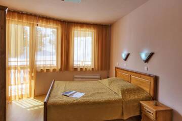 Фото номера Двухместный номер с 1 кроватью Апарт-отели Forest Nook Aparthotel г. Пампорово 10